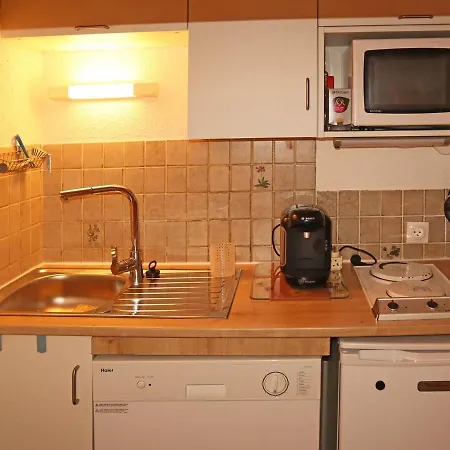 Apartment Familial Avec Acces Direct Aux Pistes, Balcon Sud, 4 Pers, Centre Station, - Fr-1-322-493